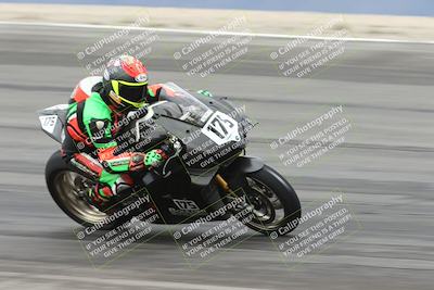 media/Nov-15-2025-Race Pace (Sat) [[8de605a2d8]]/Verified Riders/Bowl (1020am)/